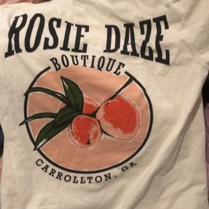 Rosie Daze Peach Logo